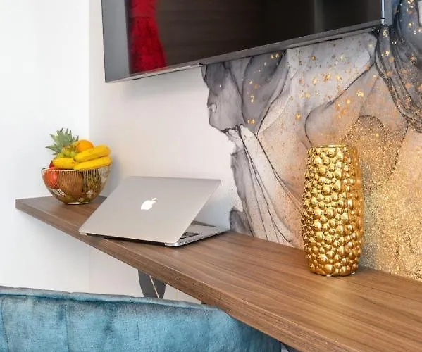 Luxury Bolero Casa de hóspedes 4*